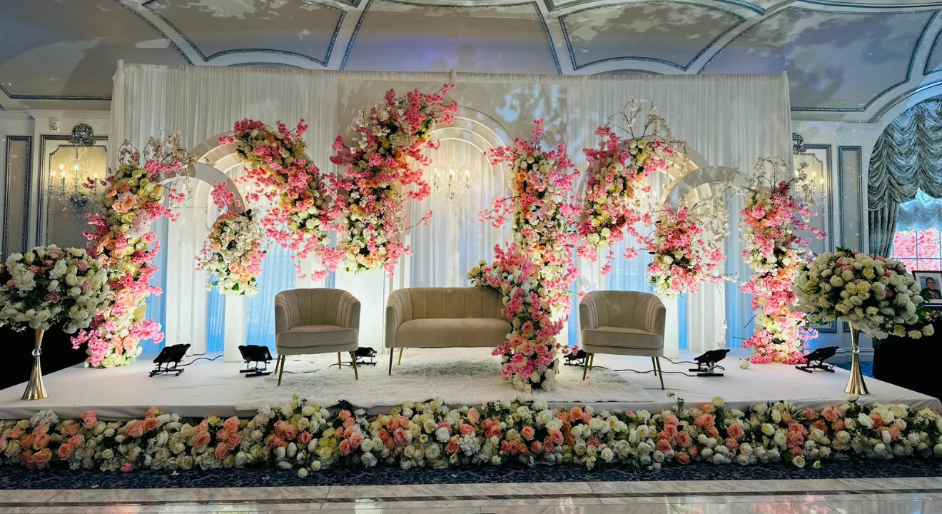 Wedding reception decor